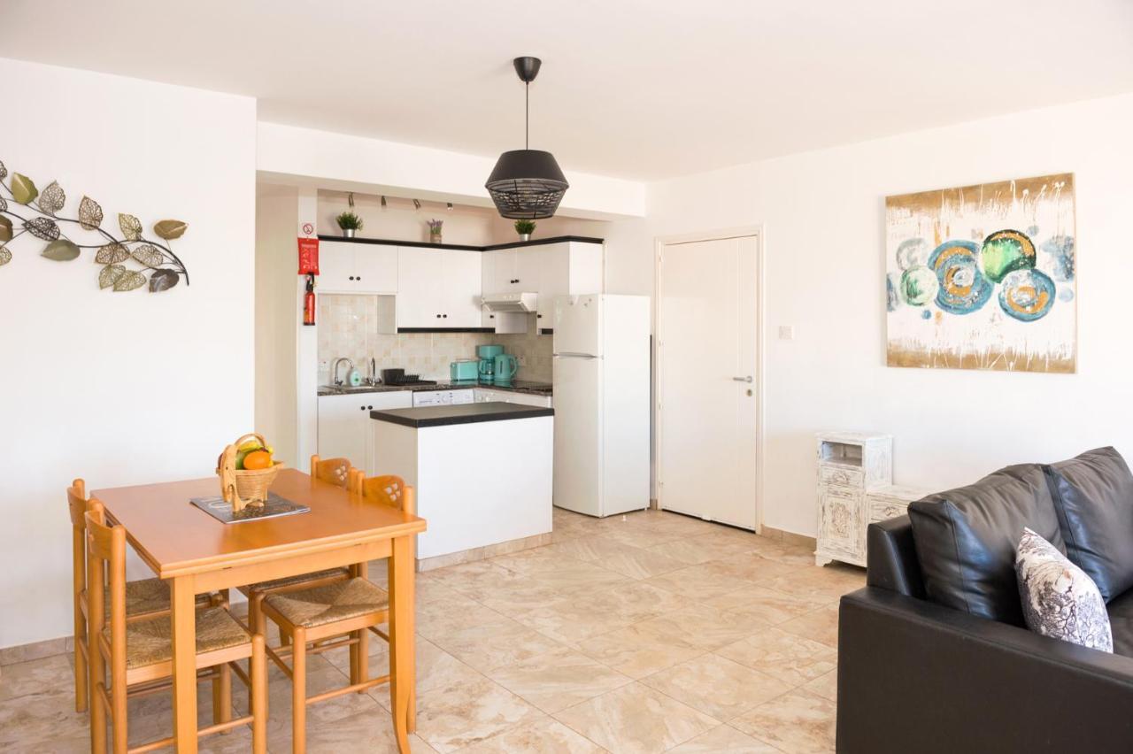 Sofia Apartment 700M Away From The Beach Paralimni Zewnętrze zdjęcie