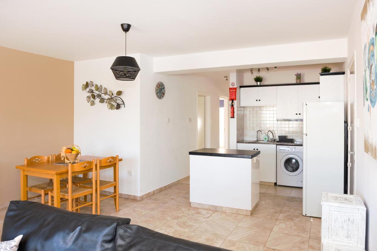 Sofia Apartment 700M Away From The Beach Paralimni Zewnętrze zdjęcie